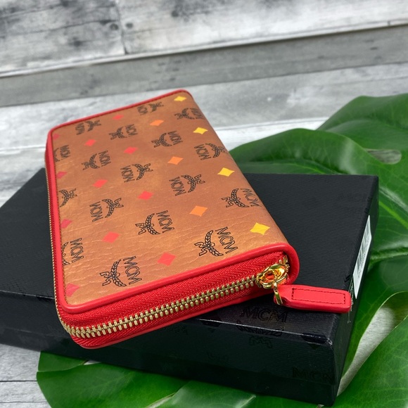 MCM rainbow cognac diamond large wallet zipped - Picture 6 of 8